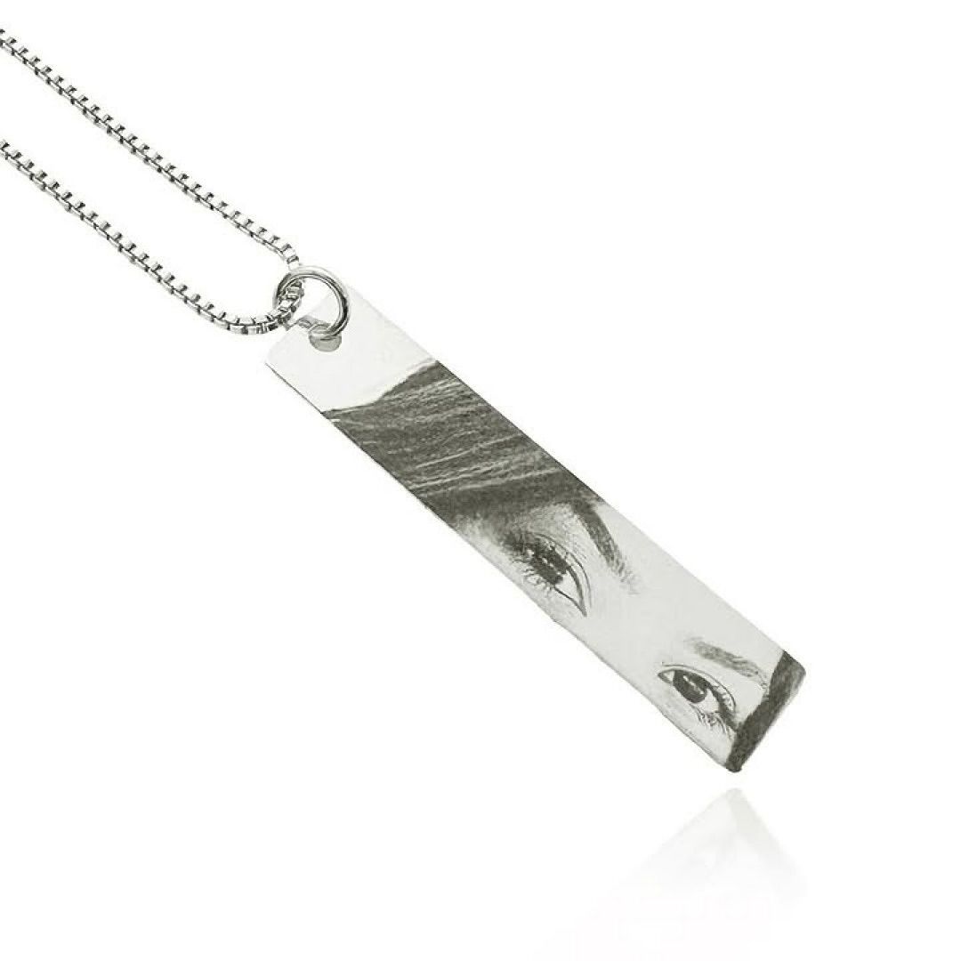 Customize eye pendant With back name