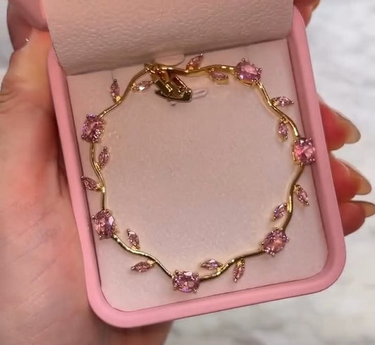 Trendy Tulip Bracelet 🌷 Elegant Floral Bracelet for Women
